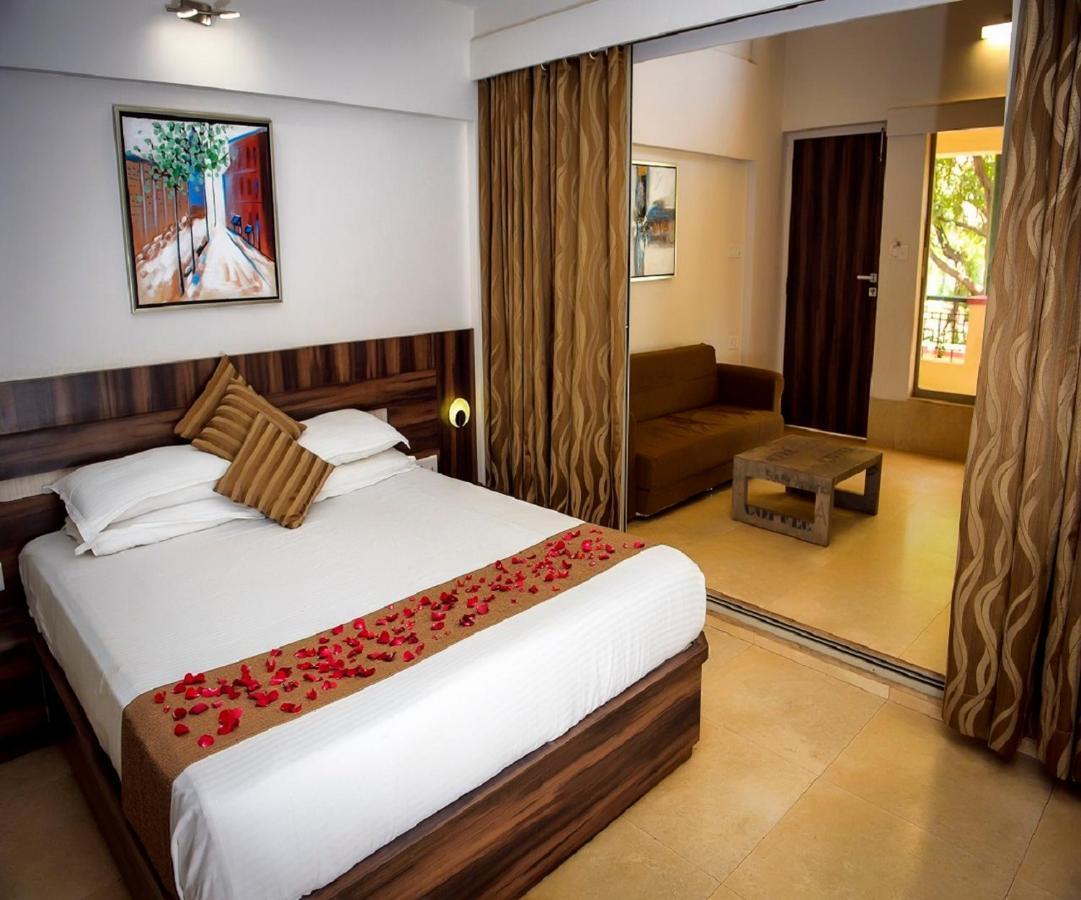 Adamo The Resort Matheran Exteriör bild